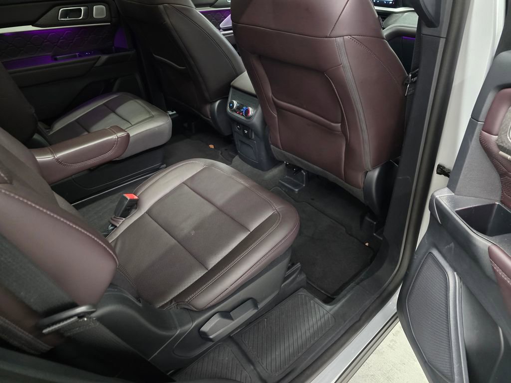 Used 2025 Ford Explorer Platinum w/ LUX Leather Package image 35
