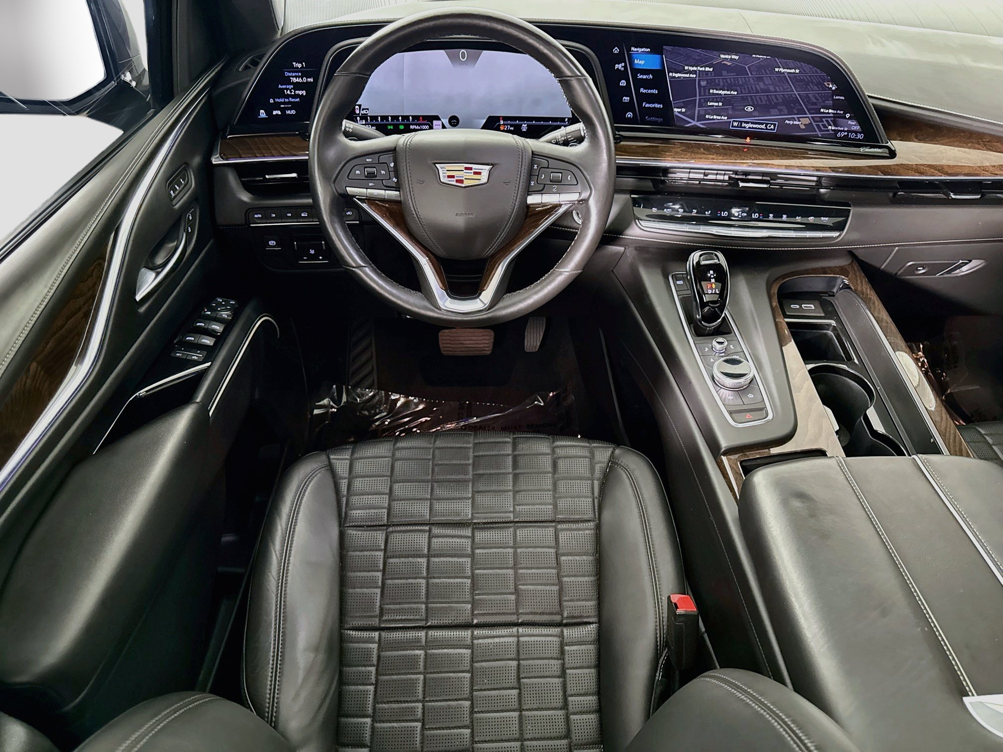 Used 2021 Cadillac Escalade Sport Platinum AWD/4WD image 25