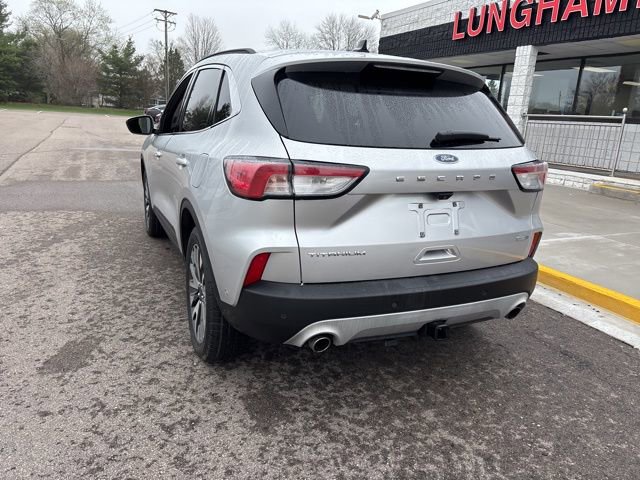 Used 2020 Ford Escape Titanium image 9