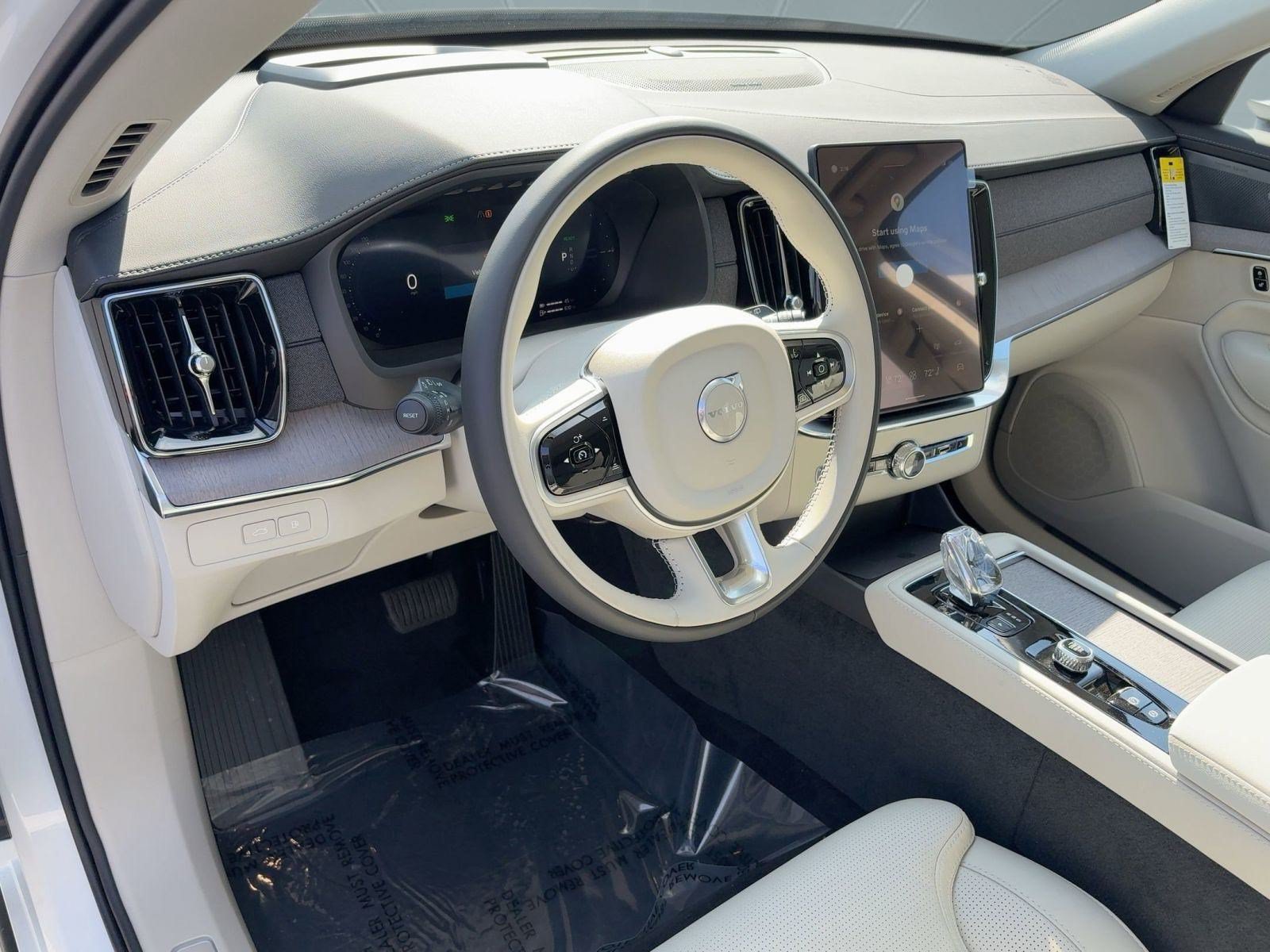 New 2026 Volvo XC90 T8 Ultra w/ Protection Package Premier AWD/4WD image 4