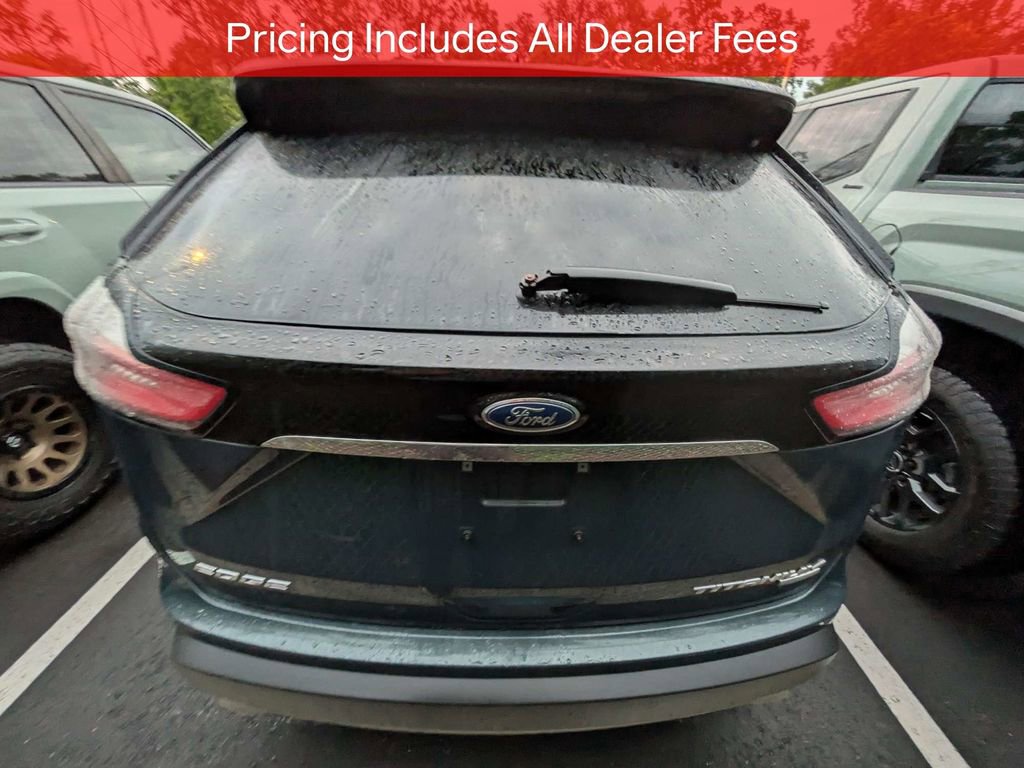 Used 2019 Ford Edge Titanium w/ Equipment Group 301A FWD image 5