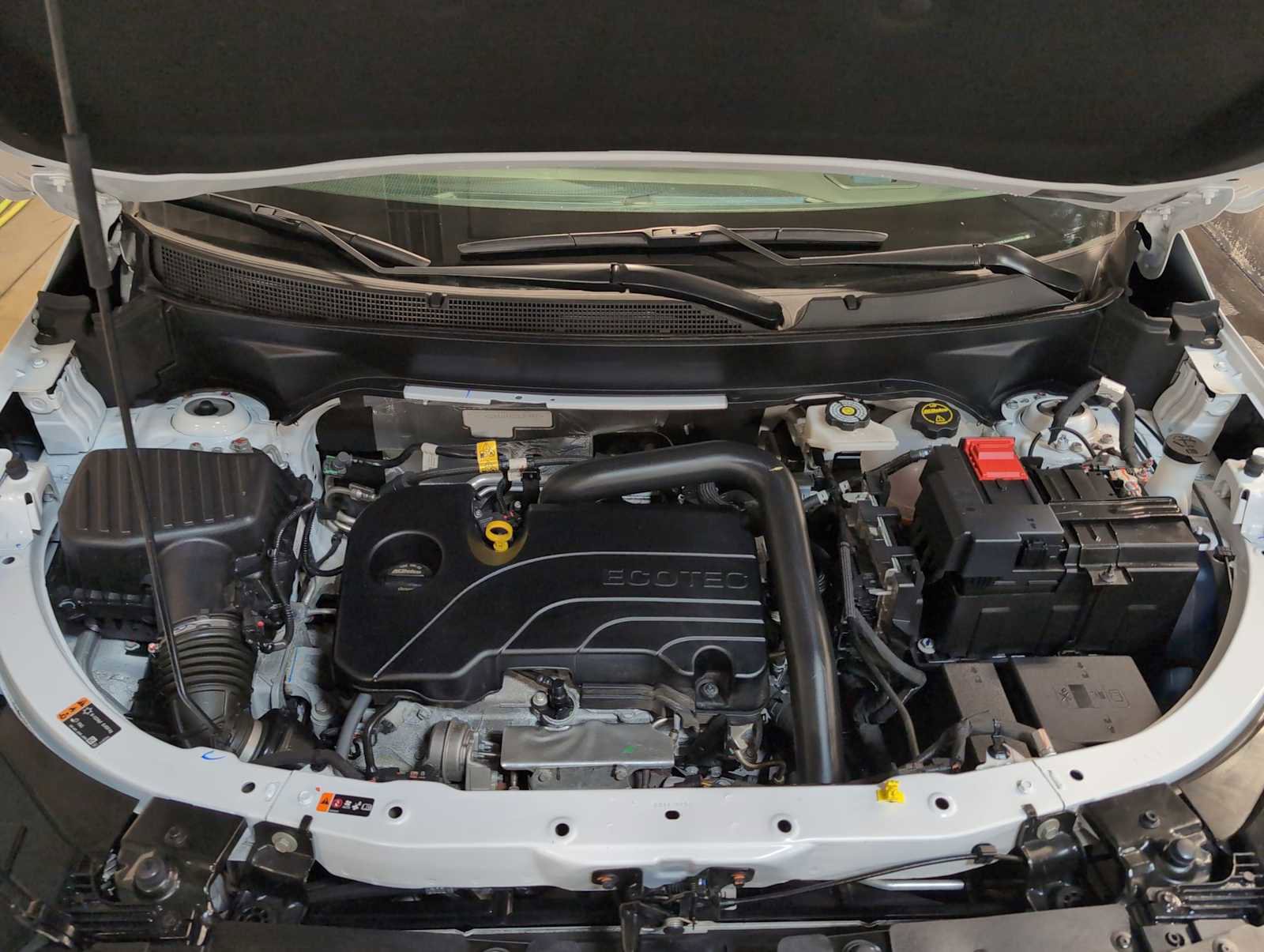 Used 2025 Chevrolet Equinox LT image 29