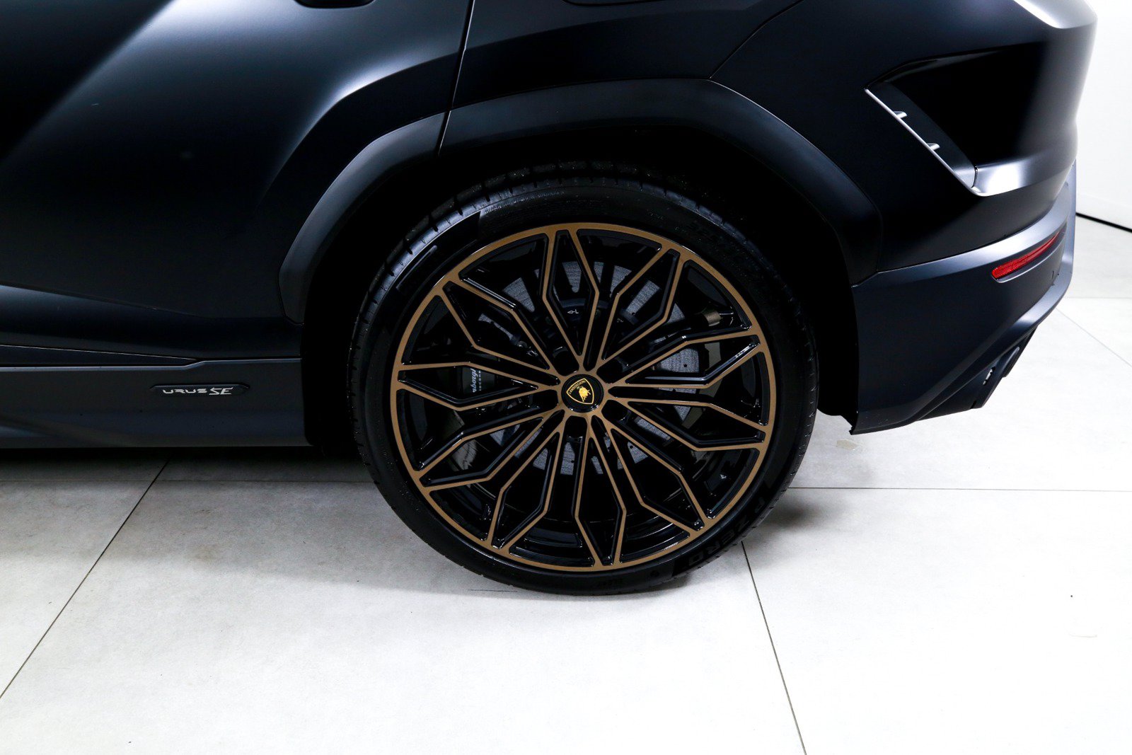 Used 2025 Lamborghini Urus S AWD/4WD image 42
