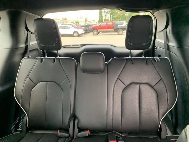 New 2026 Chrysler Pacifica Limited w/ S Appearance Package image 24