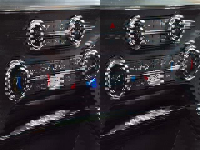 New 2025 Ford F150 Lariat w/ Equipment Group 501A Mid image 16