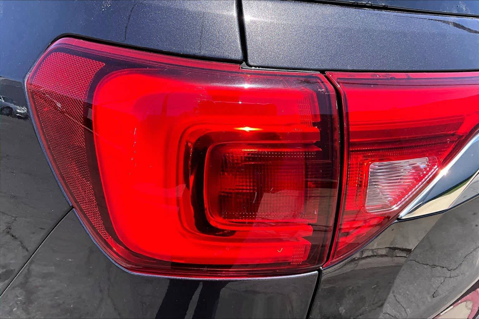 Used 2018 GMC Acadia SLT FWD image 28