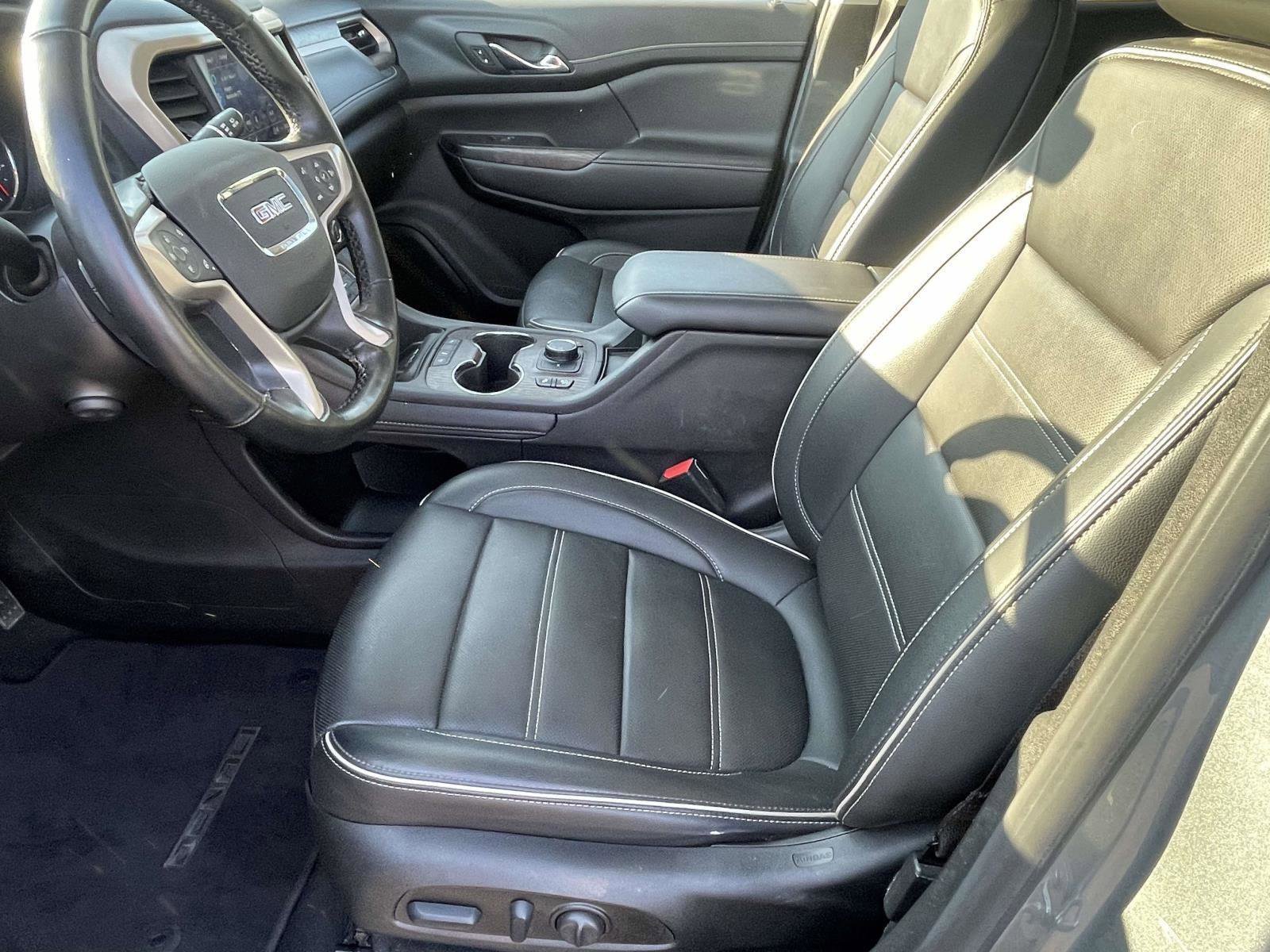 Used 2023 GMC Acadia Denali w/ Denali Technology Package image 7