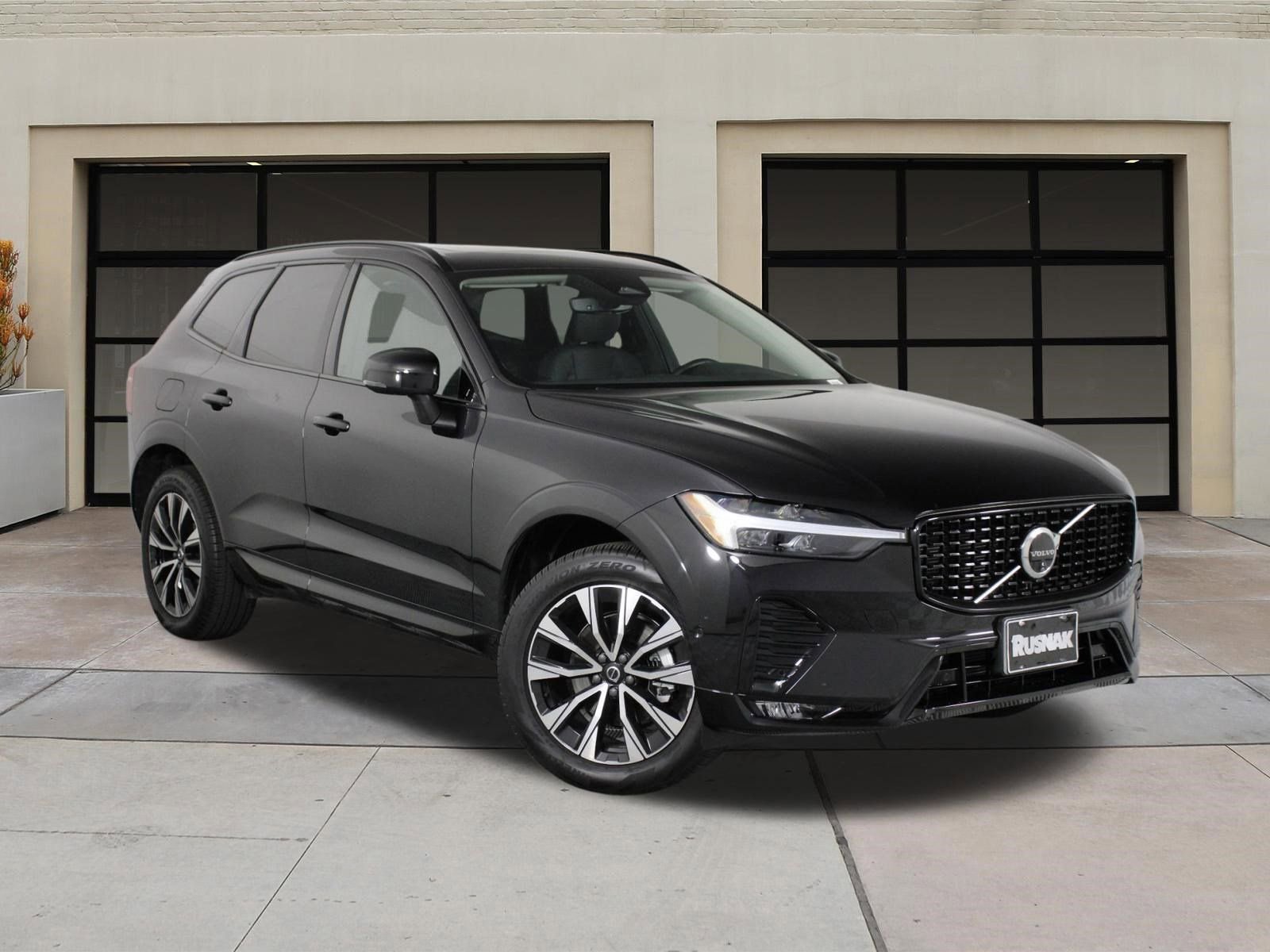 Certified 2025 Volvo XC60 B5 Plus AWD/4WD image 34
