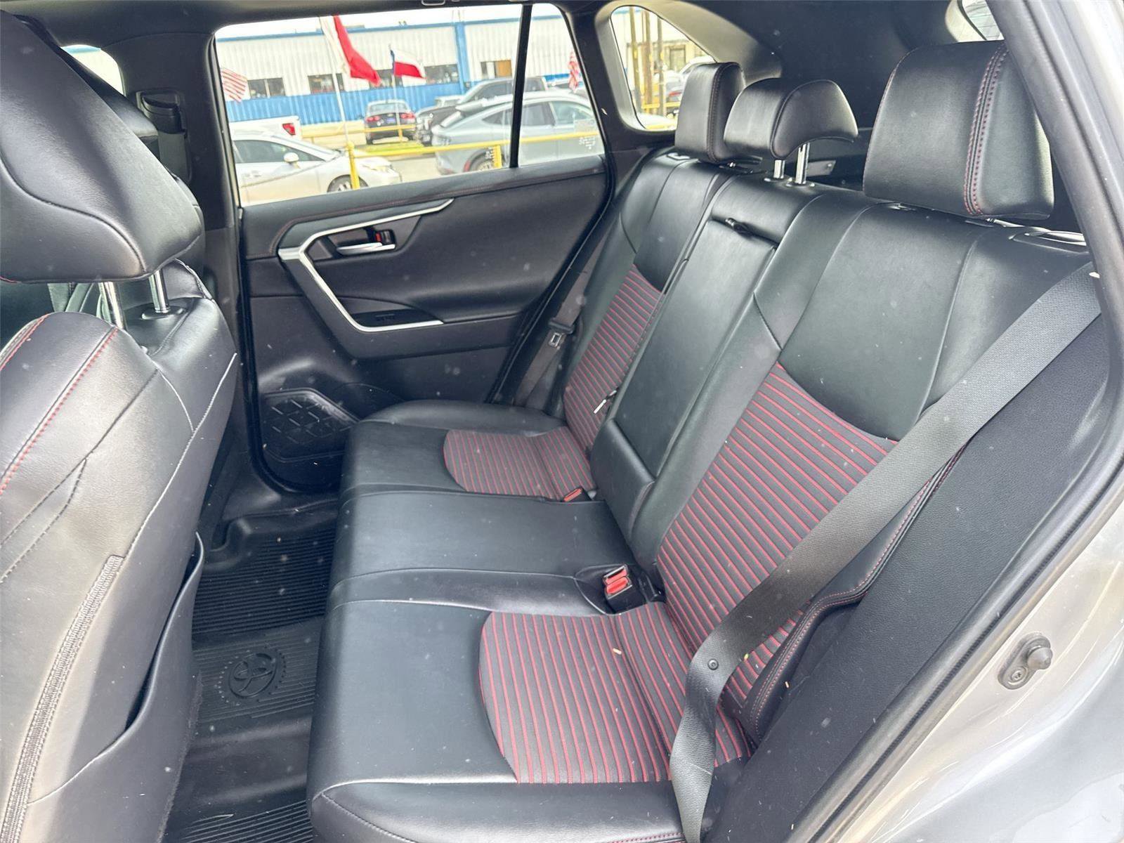 Used 2021 Toyota RAV4 XSE w/ Carpet Mat Package (TMS) image 25