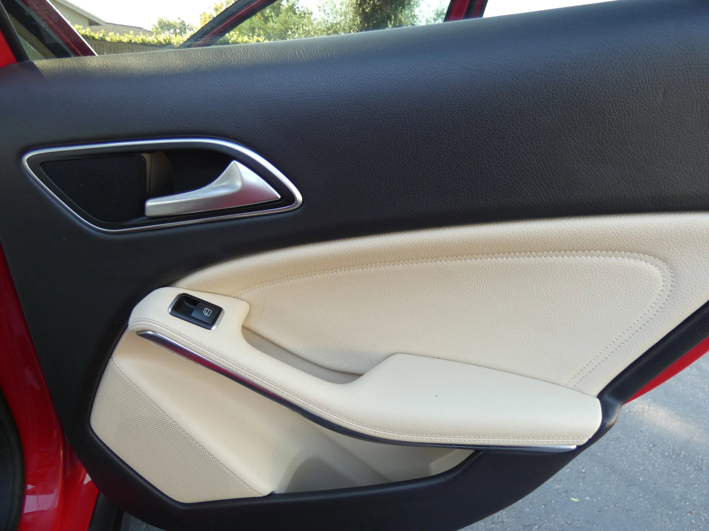 Used 2019 Mercedes-Benz GLA 250 image 42