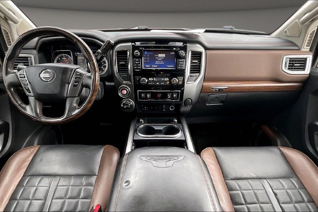 Used 2017 Nissan Titan Platinum Reserve AWD/4WD image 14