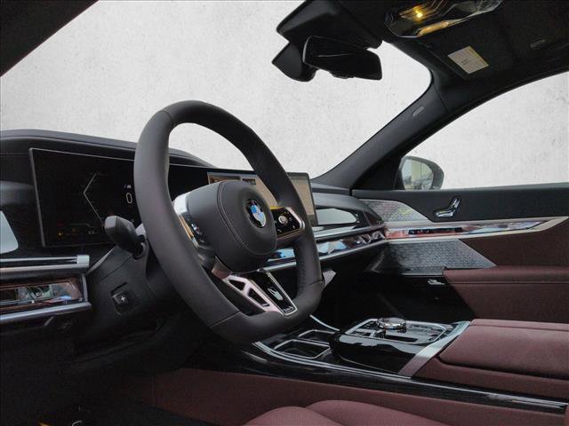 New 2026 BMW 740i xDrive w/ Premium Package video 3