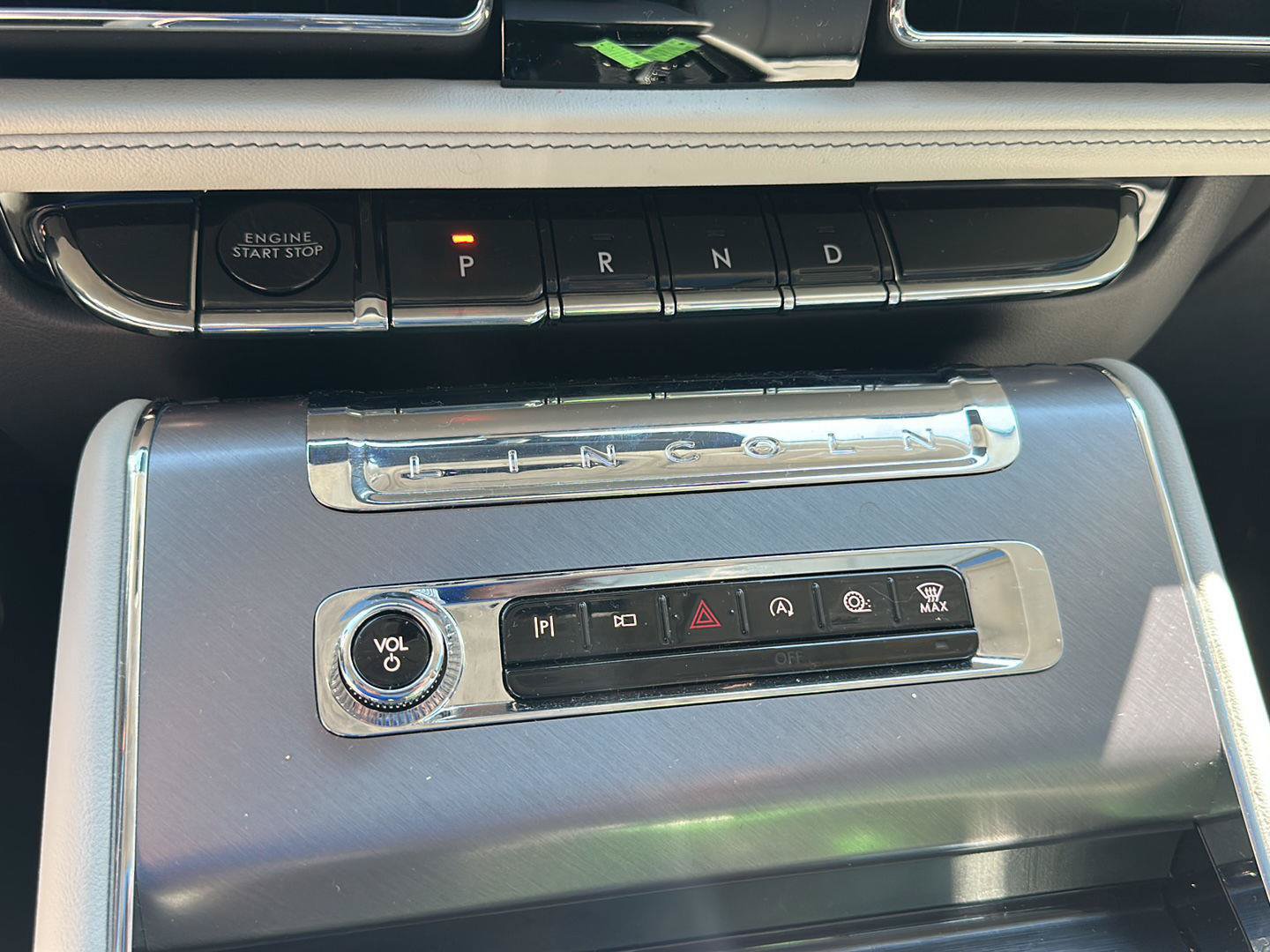 Used 2026 Lincoln Aviator AWD image 25