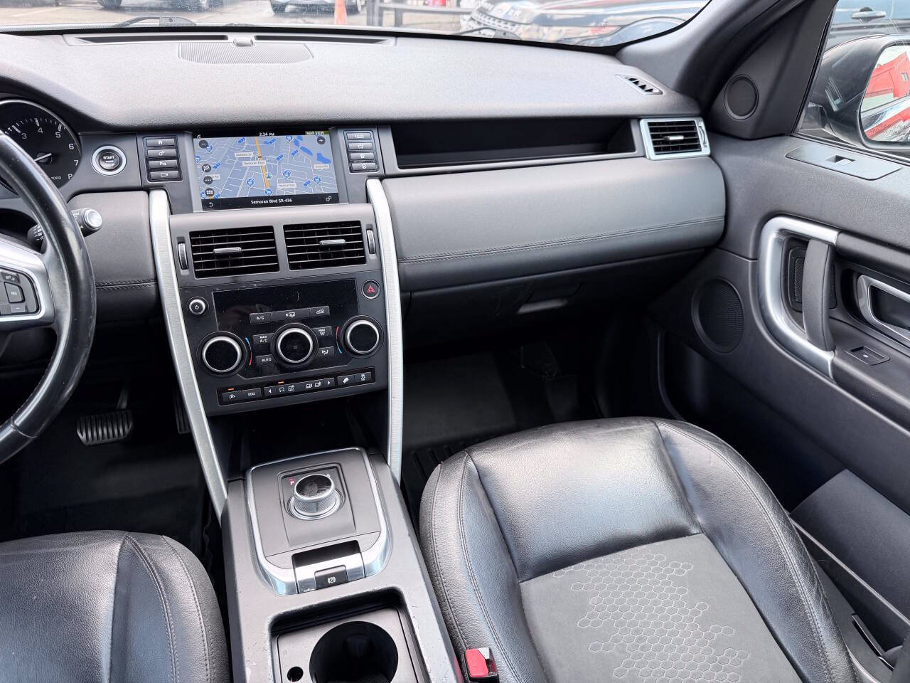 Used 2016 Land Rover Discovery Sport SE AWD/4WD image 15