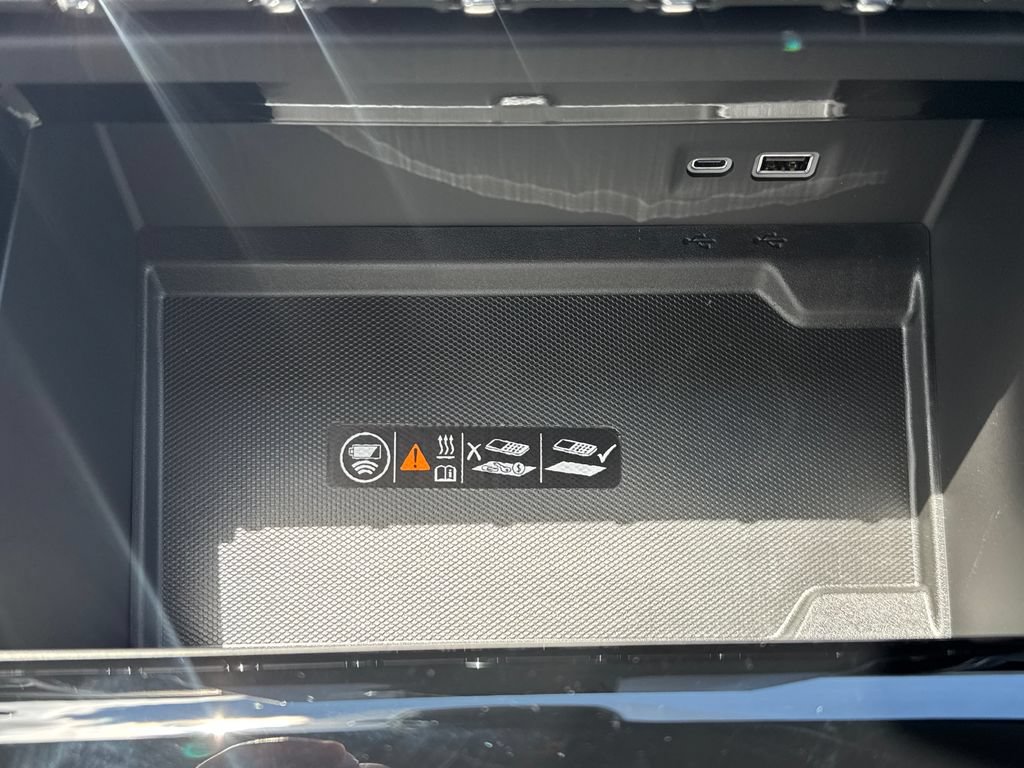 New 2026 GMC Yukon AT4 w/ AT4 Premium Plus Package AWD/4WD image 37