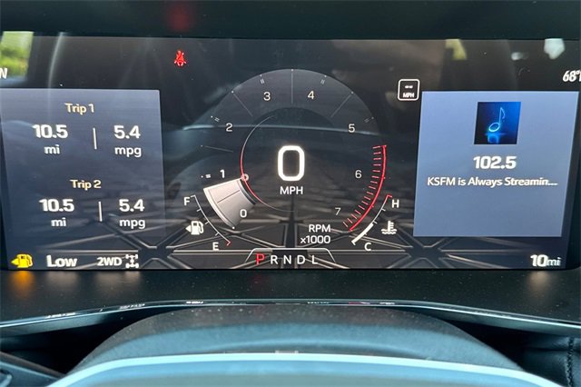 New 2025 GMC Canyon Elevation w/ Convenience Package image 29