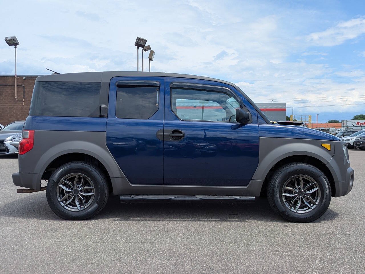 Used 2003 Honda Element EX image 3