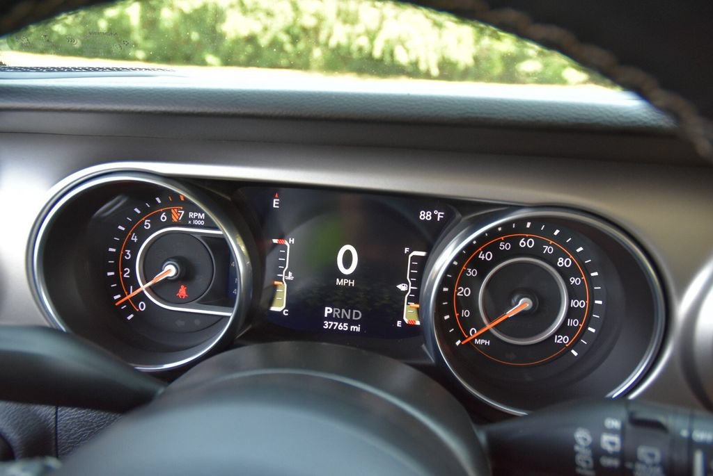 Used 2021 Jeep Wrangler Unlimited Sport AWD/4WD image 13