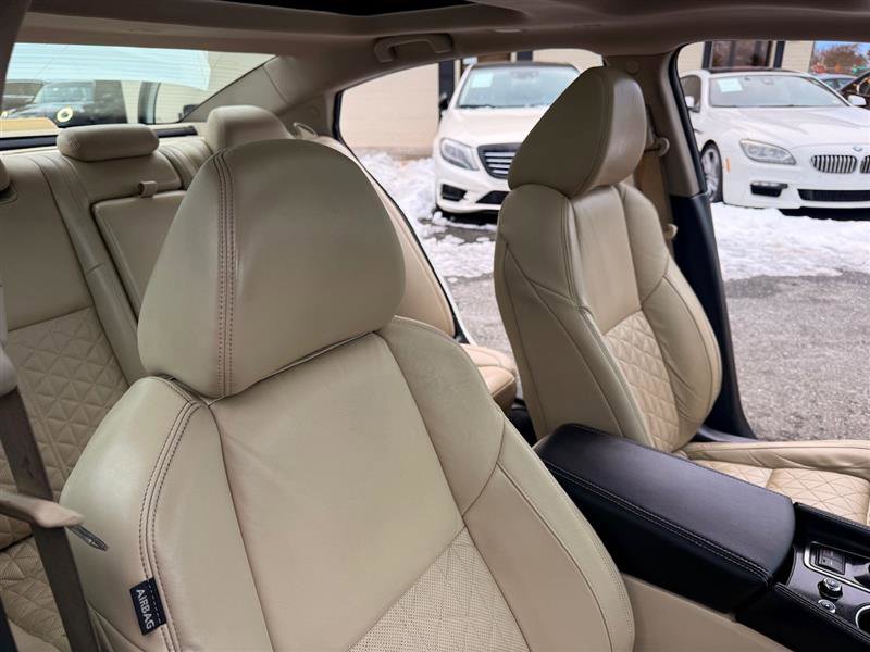 Used 2016 Nissan Maxima Platinum image 15