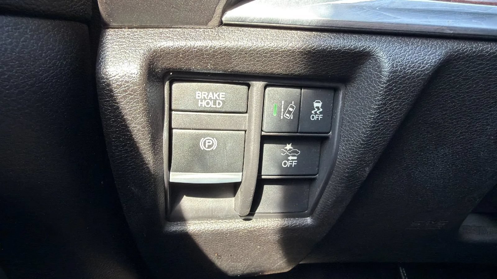 Used 2017 Acura MDX SH-AWD image 17