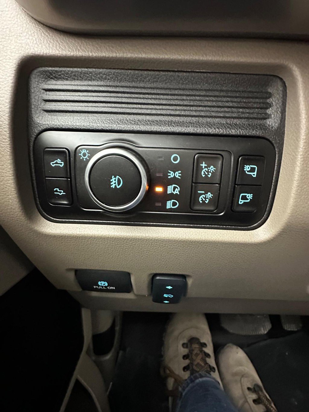 Used 2026 Ford F450 Platinum w/ Platinum Plus Package image 38