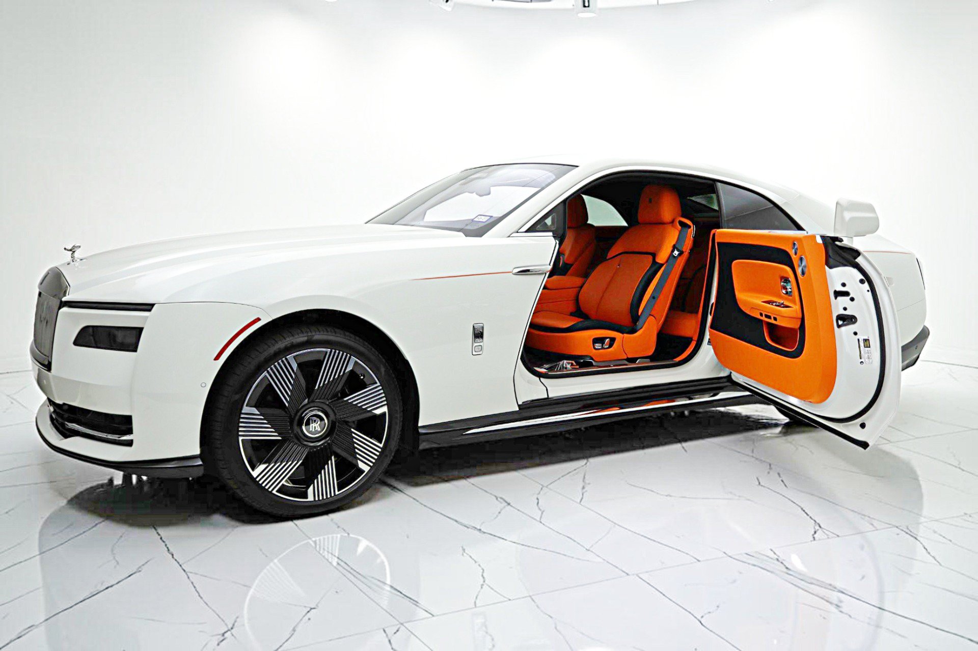 Used 2026 Rolls-Royce Spectre AWD/4WD image 3