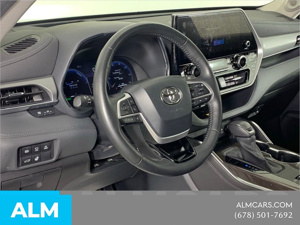 Used 2023 Toyota Highlander Platinum AWD/4WD image 9