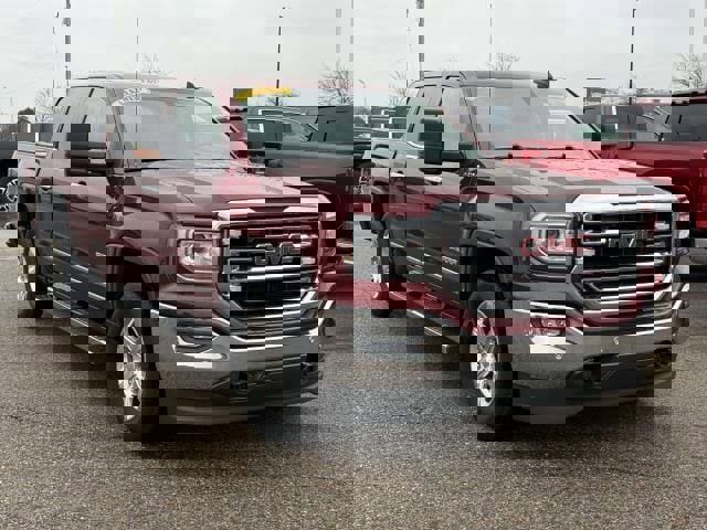 Used 2017 GMC Sierra 1500 SLT w/ SLT Preferred Package image 4