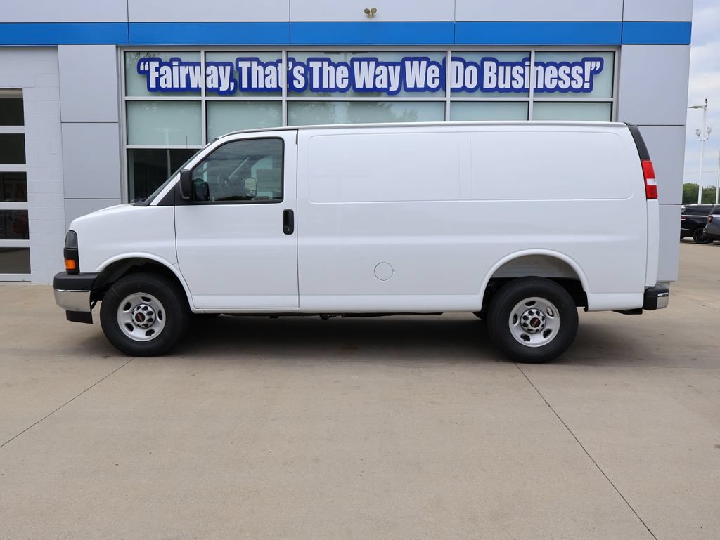 New 2026 GMC Savana 2500 w/ Enhanced Convenience Package RWD image 8