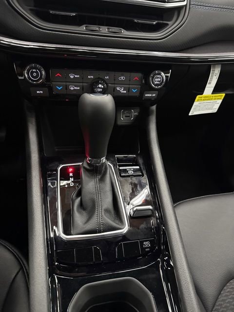 New 2026 Jeep Compass Latitude image 11