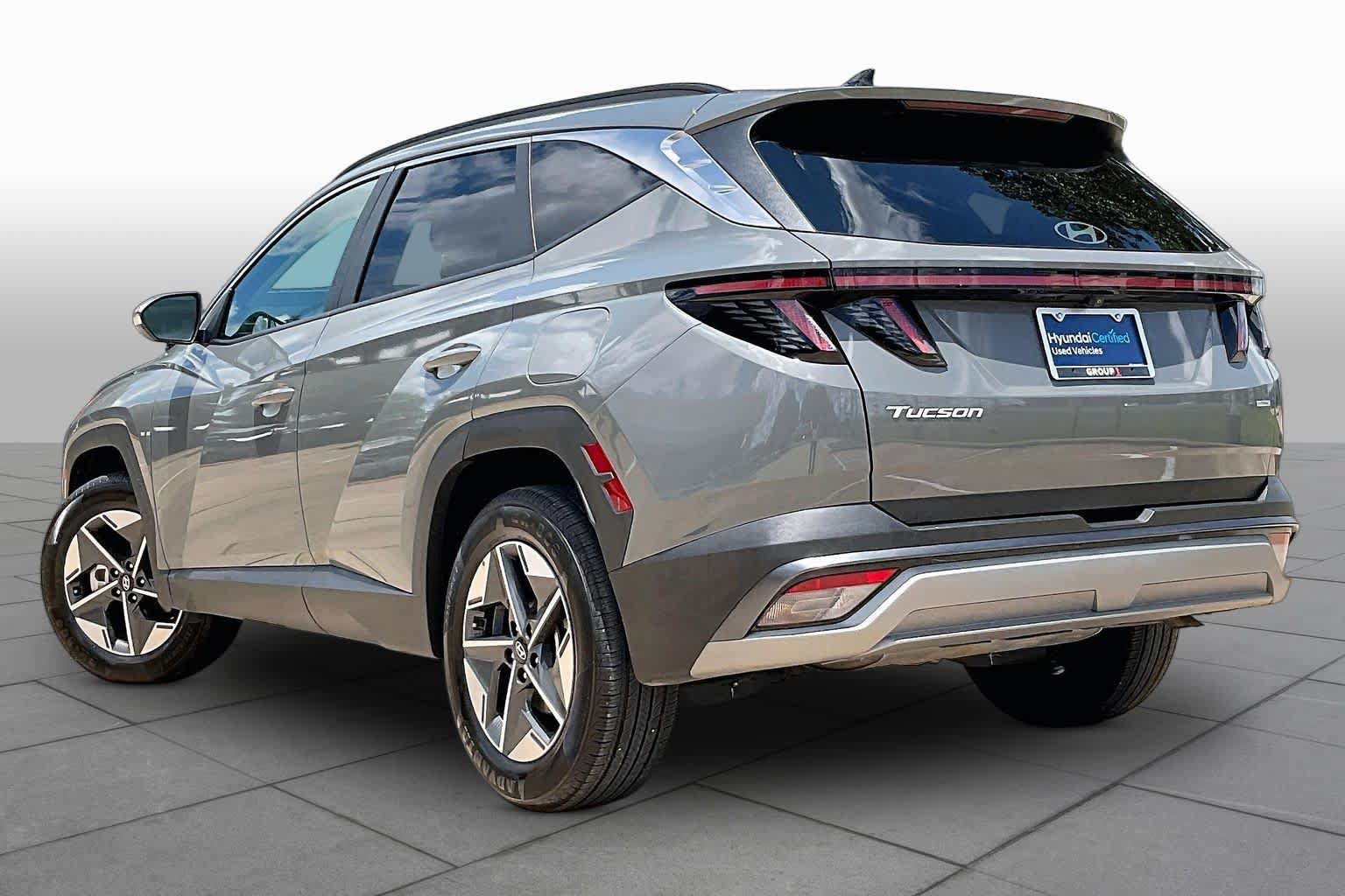 Certified 2025 Hyundai Tucson SEL AWD/4WD image 12
