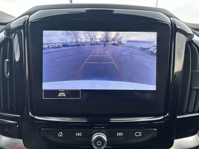 Used 2023 Chevrolet Traverse LT image 15