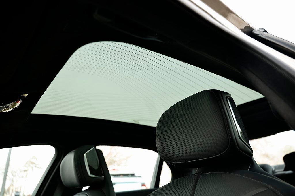 New 2026 BMW 740i w/ Premium Package image 13