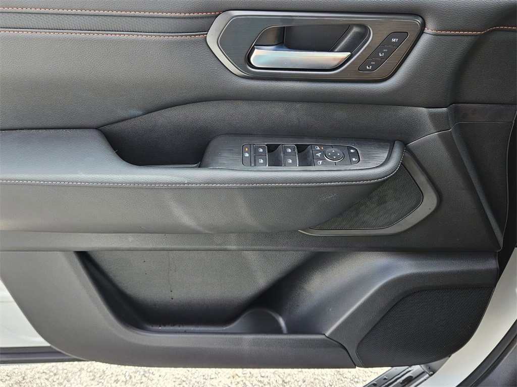 New 2025 Nissan Armada PRO-4X image 26