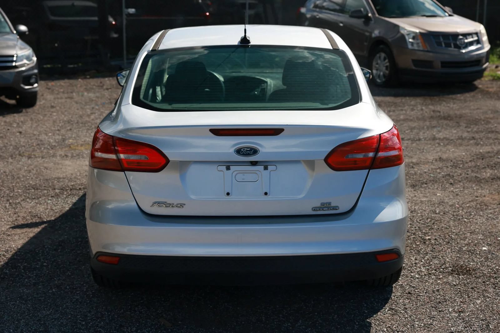Used 2016 Ford Focus SE FWD image 6