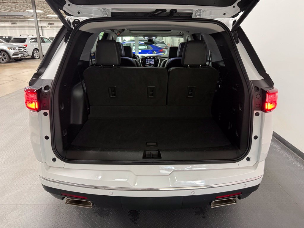 Used 2020 Chevrolet Traverse High Country AWD/4WD image 17