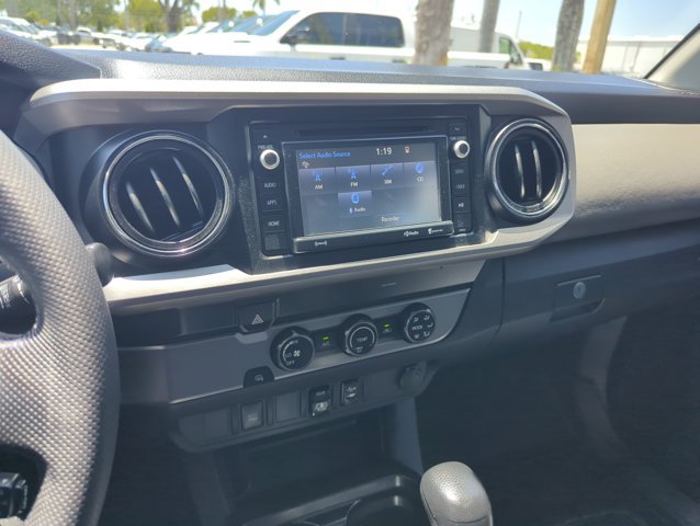 Used 2019 Toyota Tacoma SR5 RWD image 10
