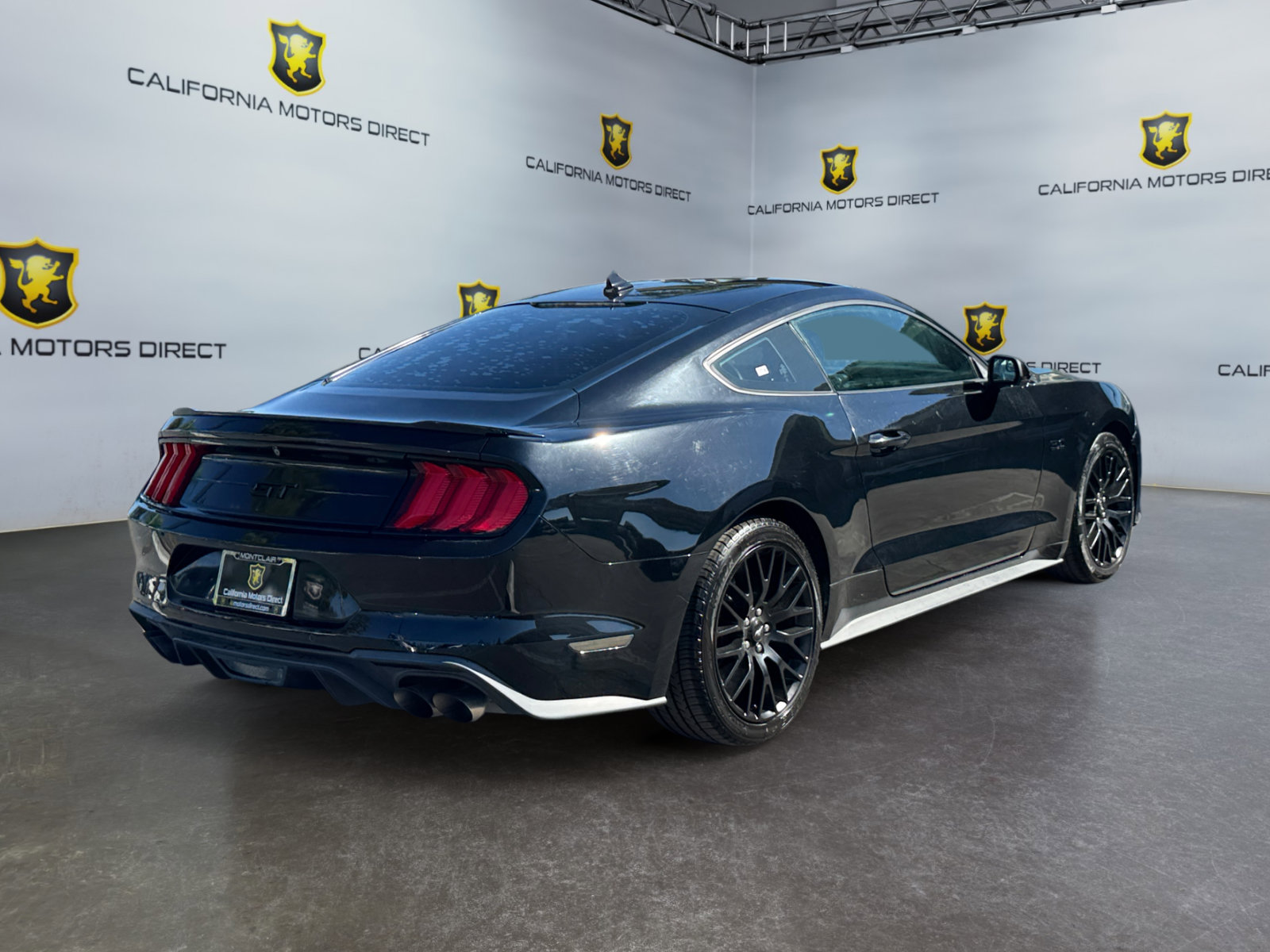 Used 2020 Ford Mustang GT w/ Black Accent Package RWD image 5