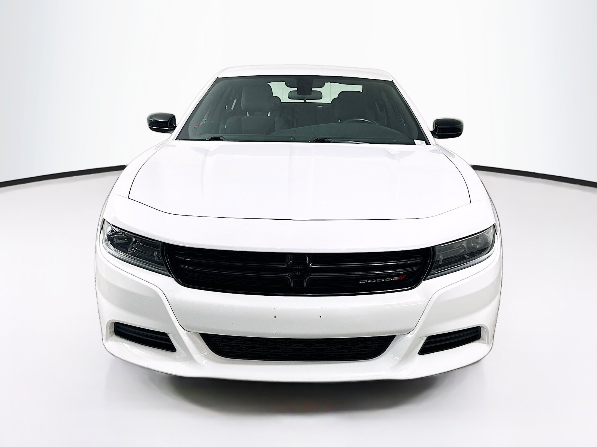 Used 2023 Dodge Charger SXT RWD image 2