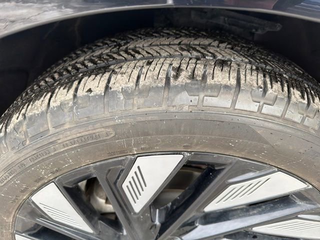 Certified 2024 Lincoln Nautilus Reserve w/ Equipment Group 202A image 32