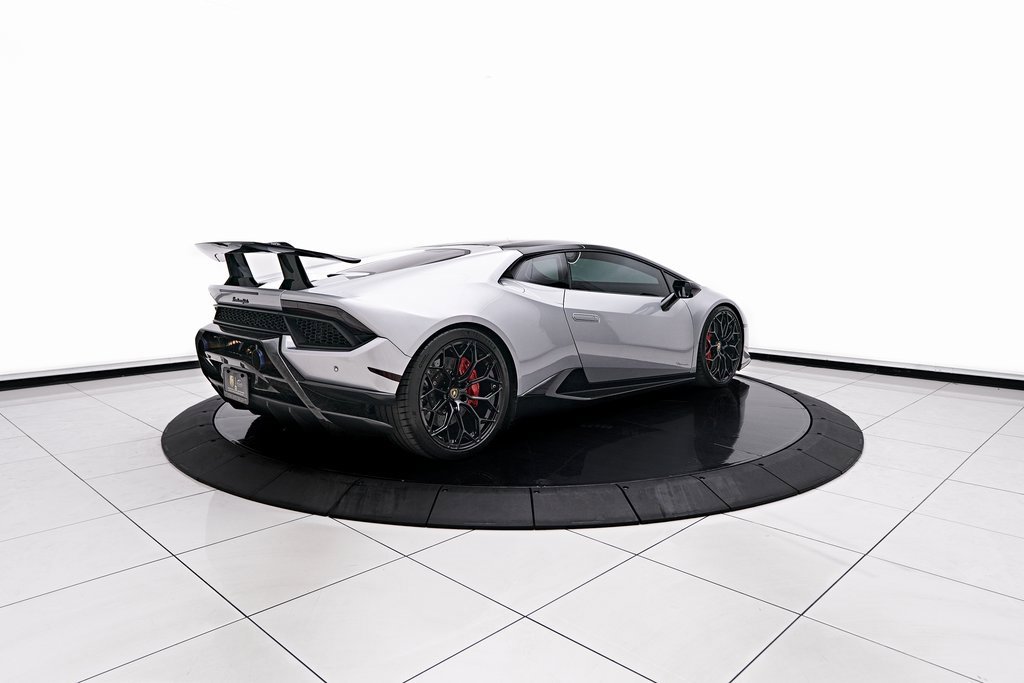 Used 2018 Lamborghini Huracan Performante image 16
