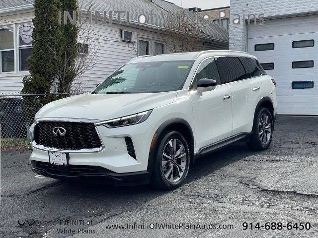 Certified 2023 INFINITI QX60 Luxe w/ Performance Audio Package AWD/4WD image 2