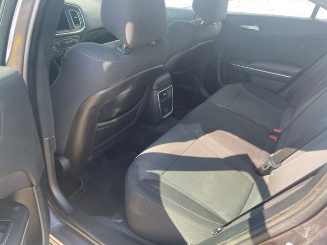 Used 2017 Dodge Charger SXT RWD image 16