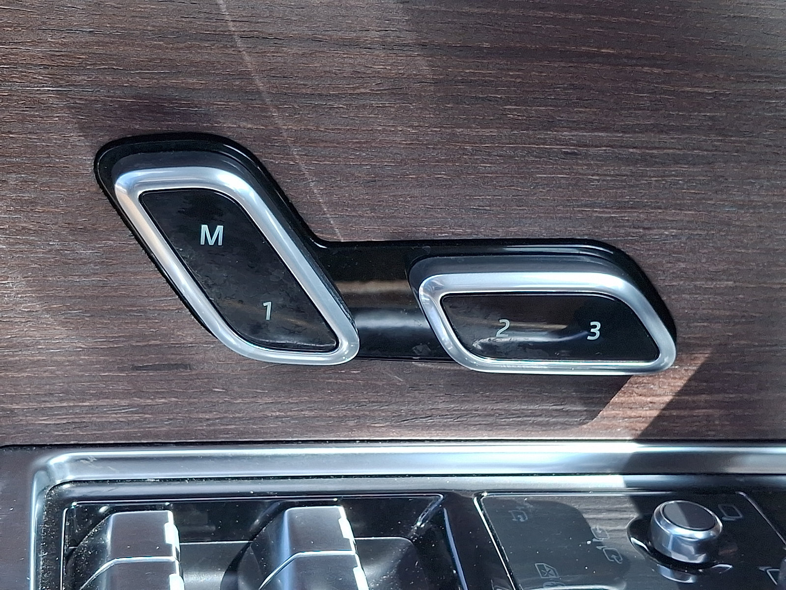 Used 2023 Land Rover Range Rover SE AWD/4WD image 30