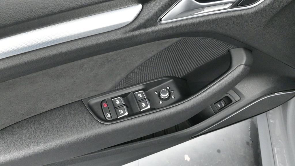 Used 2018 Audi RS 3 AWD/4WD image 17