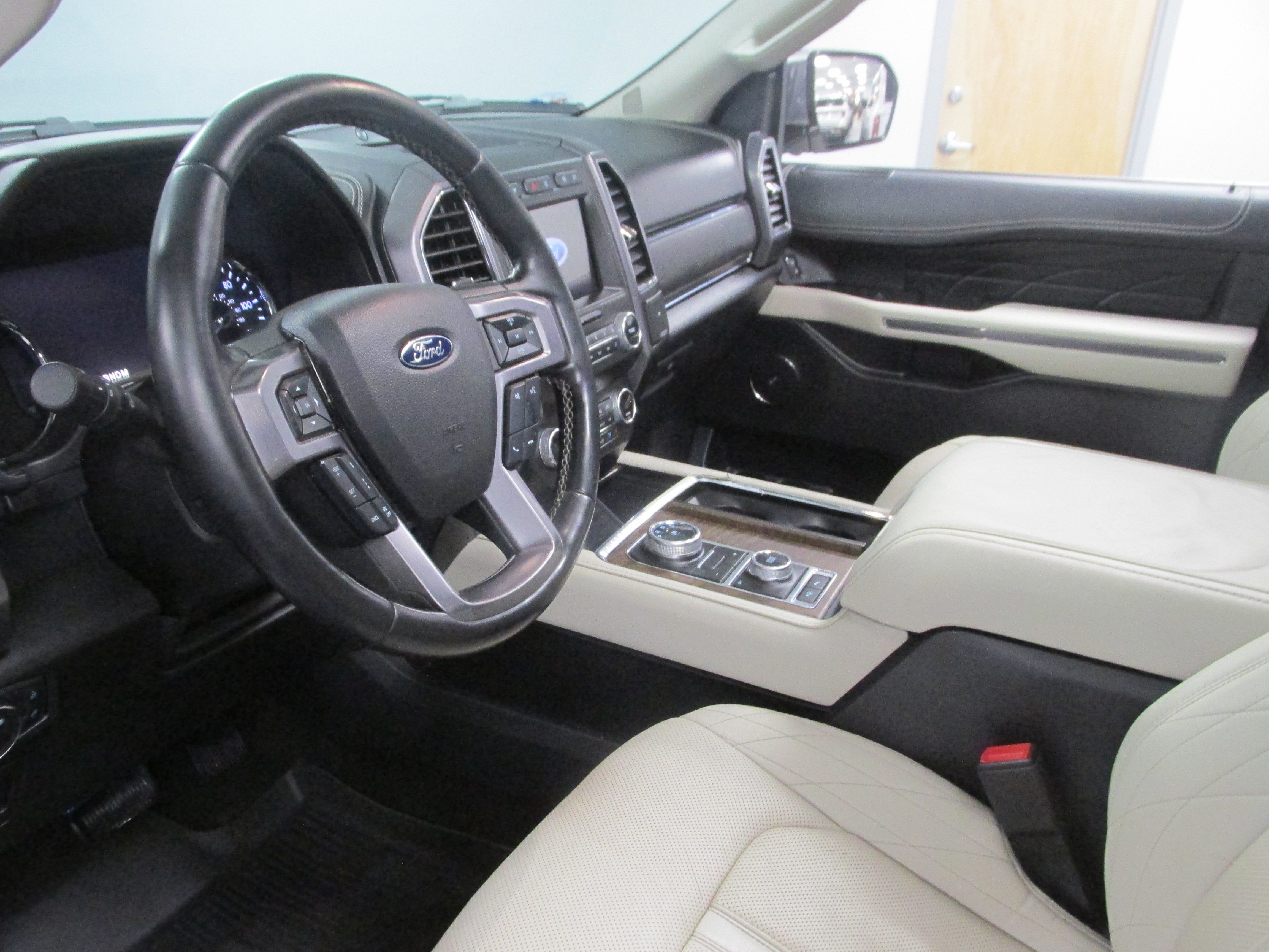 Certified 2020 Ford Expedition Max Platinum image 26