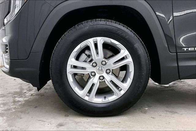 Certified 2022 GMC Terrain SLE w/ Driver Convenience Package image 10