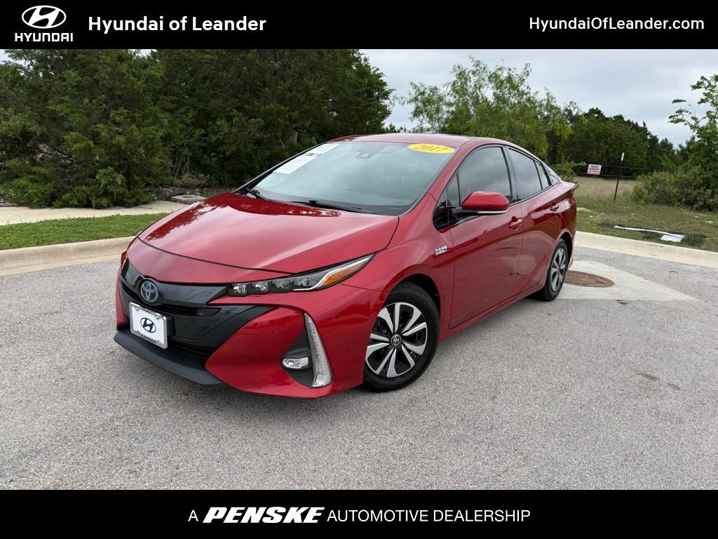 Used 2017 Toyota Prius Prime Advanced FWD image 1