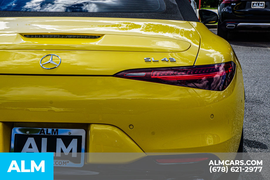 Used 2023 Mercedes-Benz SL 43 AMG image 17