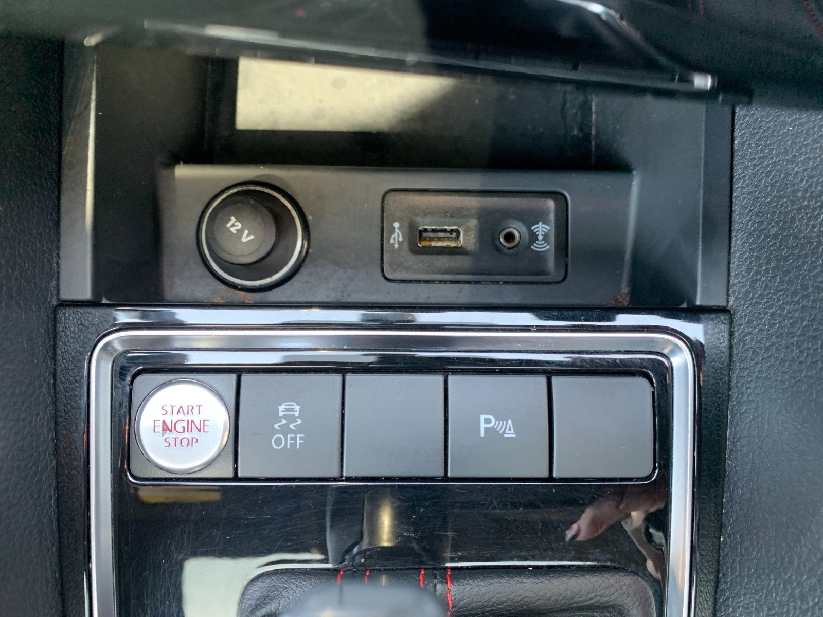 Used 2016 Volkswagen Jetta GLI SE FWD image 16